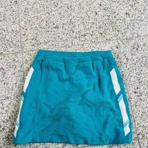 TAIL TECH. Teal and White Women's Skirt, Size Small